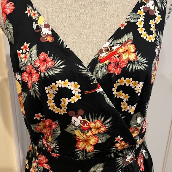 Disney Tropical Print Mickey/Minnie Retro-Inspired Dress - Picture 2 of 4